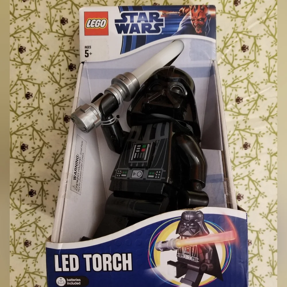 LEGO Star Wars Darth Vader LED Torch Flashlight Red Light Saber Collectable